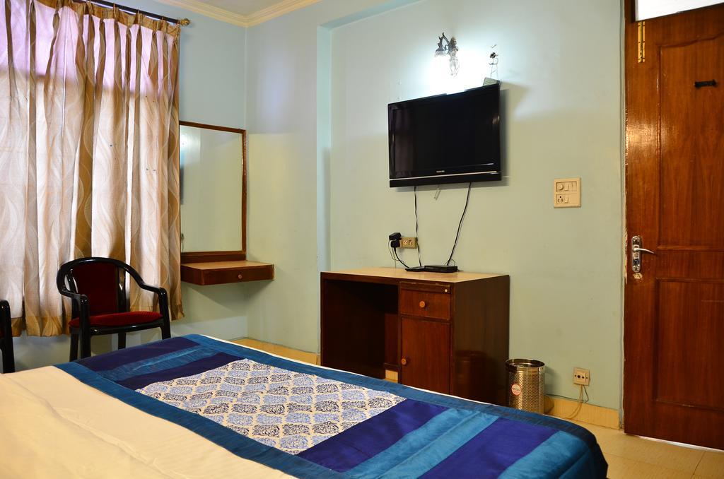 Airport Hotel Paradise International Neu-Delhi Exterior foto