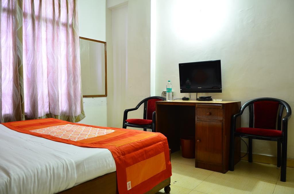 Airport Hotel Paradise International Neu-Delhi Exterior foto