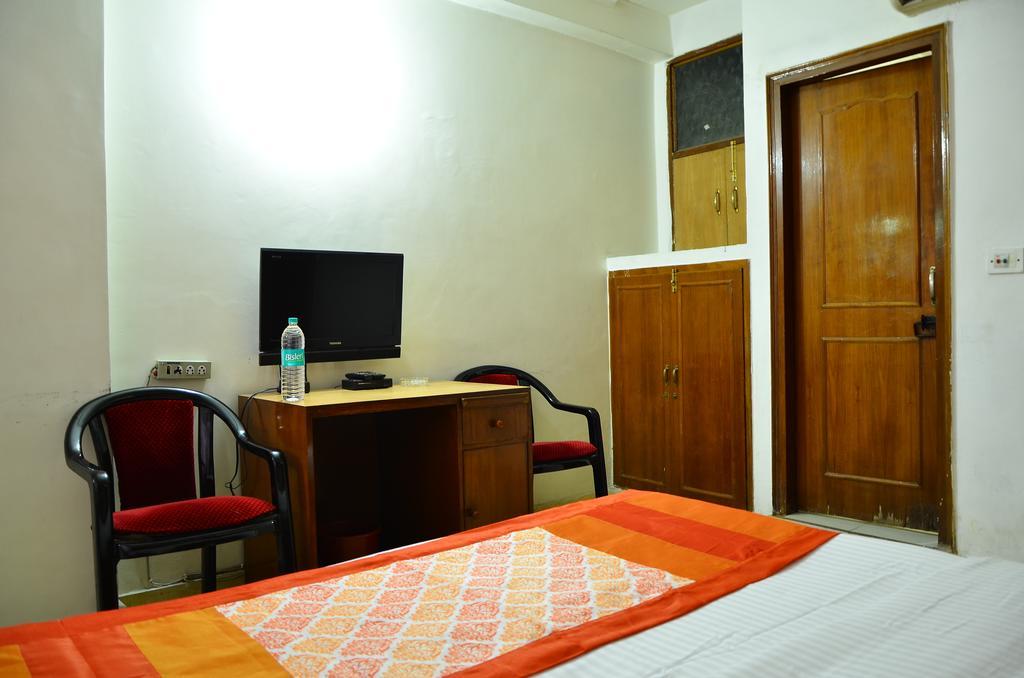 Airport Hotel Paradise International Neu-Delhi Exterior foto