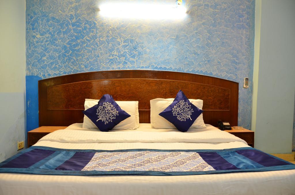Airport Hotel Paradise International Neu-Delhi Zimmer foto